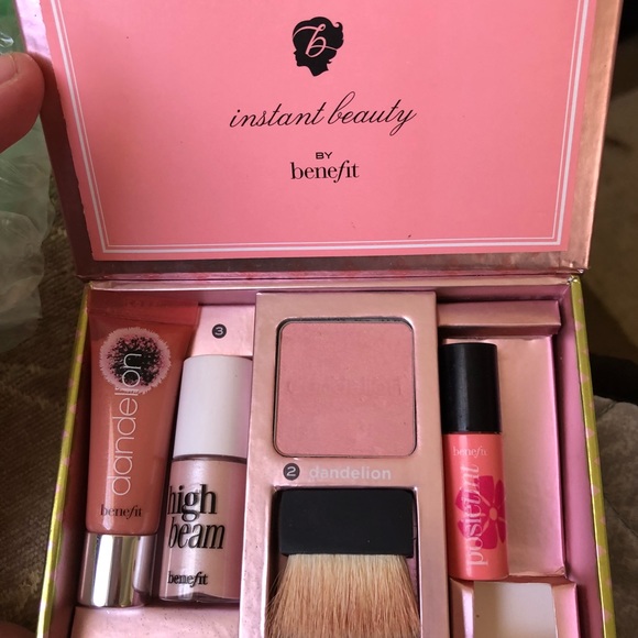 Make up for cheek - Picture 2 of 2